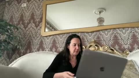 Dr. Resa online show from February 27, 8:13 am