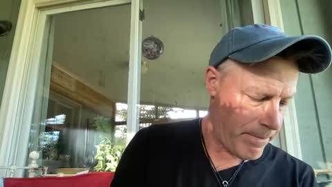 Snapshot of dudeinnh chatting on September 21, 9:08 pm Steve online show from September 21, 9:08 pm