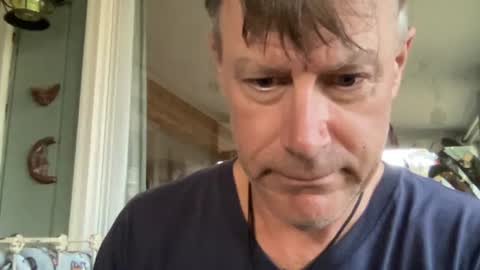 Snapshot of dudeinnh chatting on October 18, 9:30 pm Steve online show from October 18, 9:30 pm