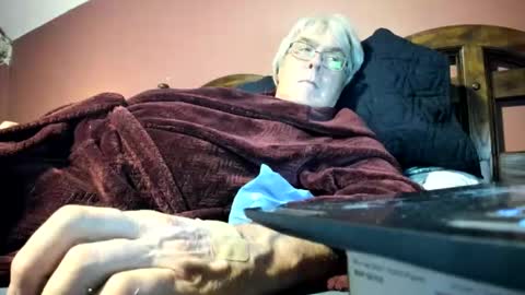 Doug online show from October 4, 1:58 am