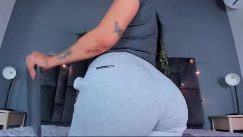 DULCE AURORA online show from February 17, 2:54 am