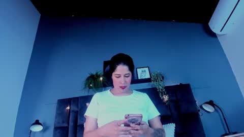 DULCE AURORA online show from June 18, 2:50 am
