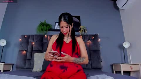 DULCE AURORA online show from January 13, 2:52 am