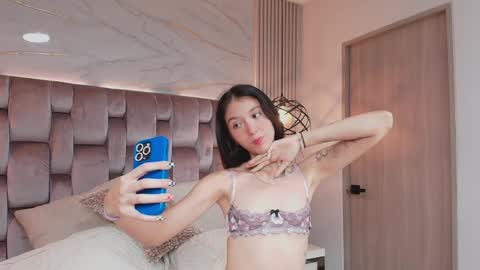 Dulce online show from April 7, 12:40 pm