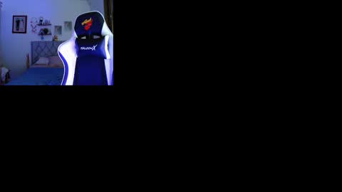 dulcek27 online show from March 17, 1:54 am