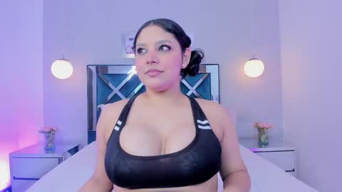 Snapshot of dullce77 chatting on September 23, 7:42 pm Dulce online show from September 23, 7:42 pm