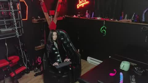 Dungeon Time With Lexi online show from February 18, 6:30 pm