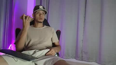 dustinandjordan online show from October 1, 6:01 am