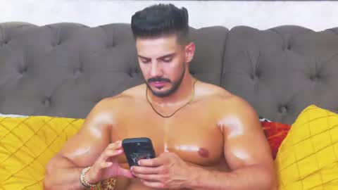 Dustin online show from June 25, 4:42 am