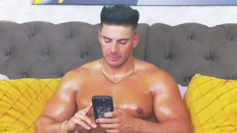 Dustin online show from July 16, 7:33 am