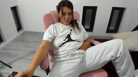 dayana online show from October 7, 4:30 am