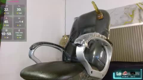 dyla_n18_ online show from February 8, 9:29 pm