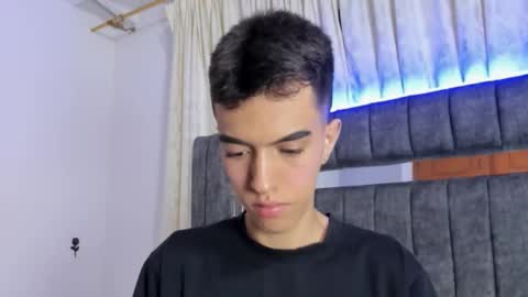 Dylan online show from September 25, 11:39 am