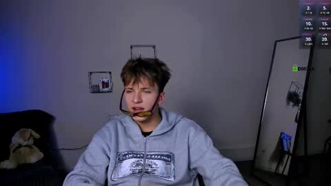 Snapshot of dylan_bold chatting on September 15, 7:15 pm dylan_bold online show from September 15, 7:15 pm
