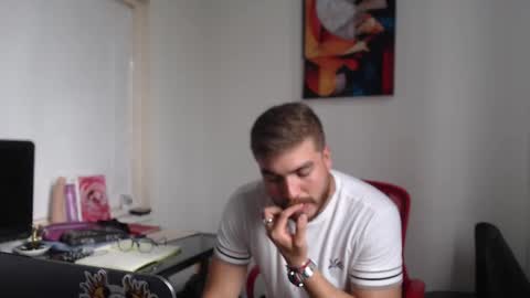 dylanhot10 online show from February 18, 8:47 pm