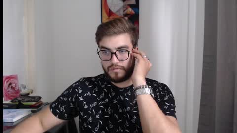 dylanhot10 online show from December 19, 9:16 pm