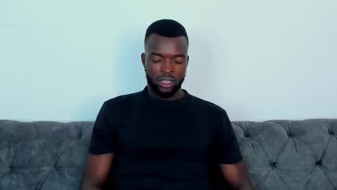 Snapshot of dylantaylor_1 chatting on October 17, 3:32 am Dylan Taylor online show from October 17, 3:32 am