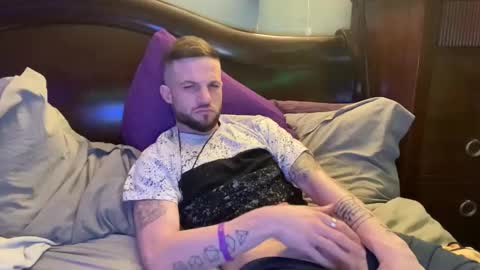 Easytrippy69 online show from November 21, 1:14 am