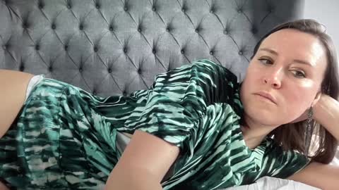 Nadia Ferreira  online show from March 5, 10:00 am