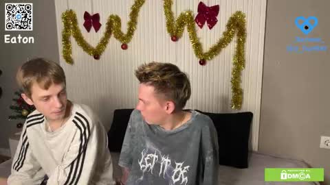 eaton_ online show from January 6, 8:02 pm