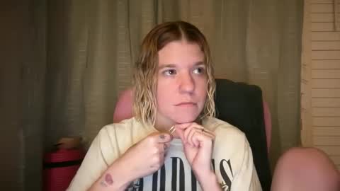 americnbarbie online show from April 2, 2:08 am