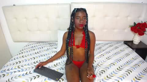 Snapshot of ebony_baby1 chatting on January 31, 7:51 pm Baby online show from January 31, 7:51 pm