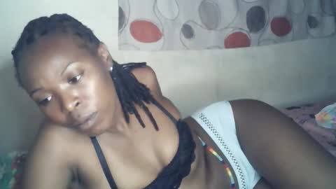 ebony_phoenix12 online show from November 11, 4:36 am