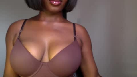 delilah online show from April 7, 11:01 am