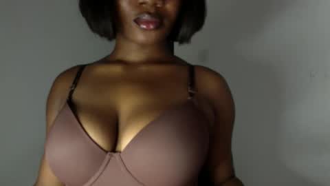 delilah online show from April 20, 6:44 pm