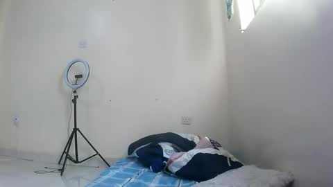 ebony_sluttt online show from February 21, 6:27 am