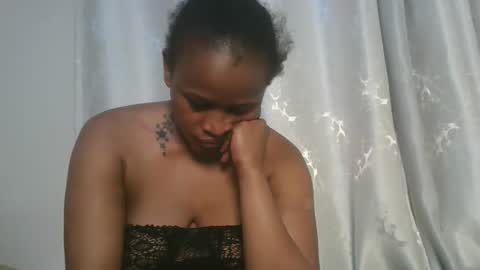 Ebony squiter online show from December 19, 6:47 pm