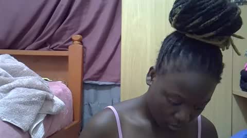 ebonydora online show from December 17, 2:51 am