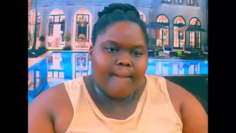 ebonyhotbuns4u2luv online show from December 19, 9:43 pm