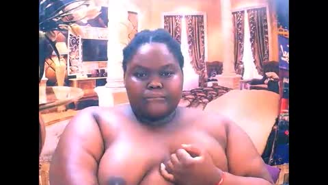 ebonyhotbuns4u2luv online show from January 13, 7:10 pm