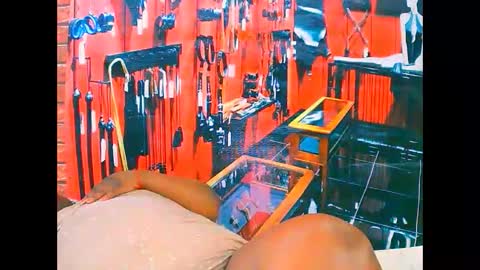 ebonyhotbuns4u2luv online show from November 13, 7:00 am