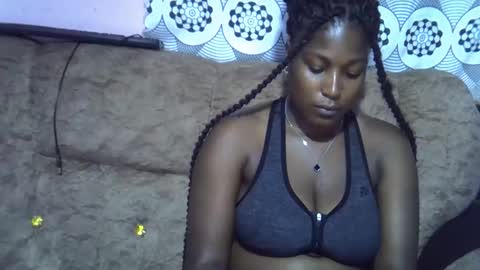 pretty online show from February 18, 7:13 pm