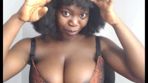 Loveth online show from November 21, 5:11 pm