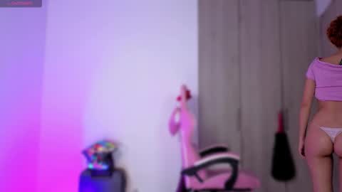 Snapshot of ecchi_sixxx chatting on October 12, 6:39 am Colette online show from October 12, 6:39 am