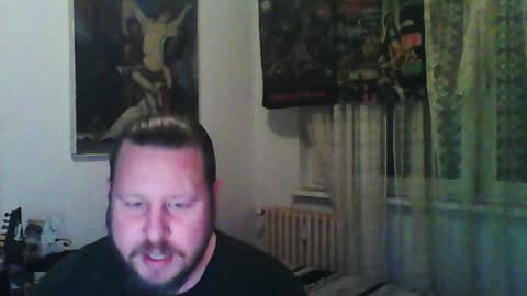 Edward online show from December 23, 6:37 pm