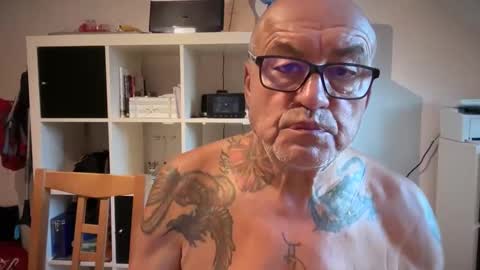 eddelmar online show from January 19, 8:02 am