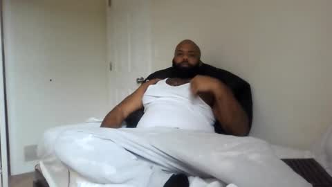 eddiejonez online show from October 31, 4:18 pm