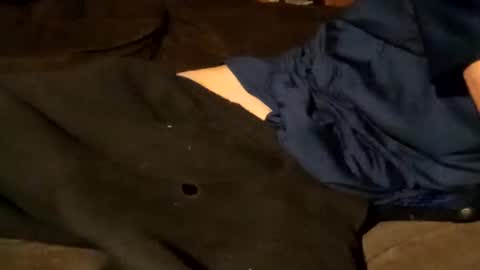 edmore1215 online show from February 17, 4:42 am