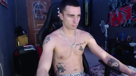 Eduar online show from December 21, 5:29 pm