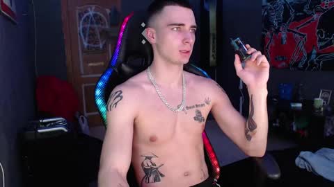 Eduar online show from December 29, 12:12 pm