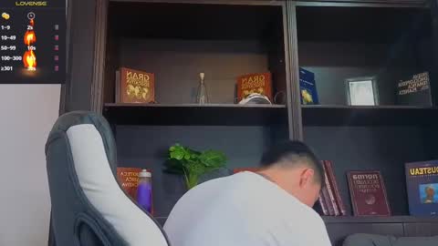 Snapshot of edwardross_ chatting on September 27, 9:01 pm Edward Ross online show from September 27, 9:01 pm