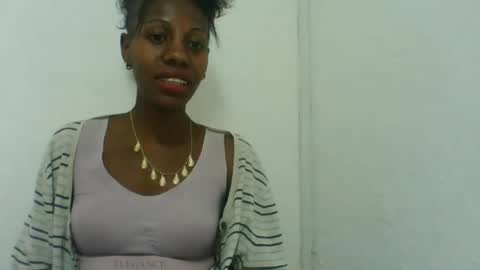 edwige770943 online show from June 12, 5:17 am