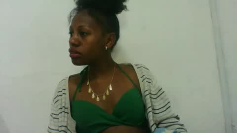 edwige770943 online show from June 11, 5:16 am