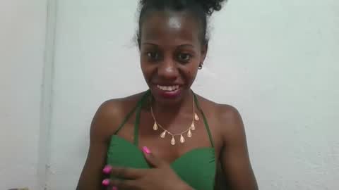 edwige770943 online show from June 6, 9:59 am