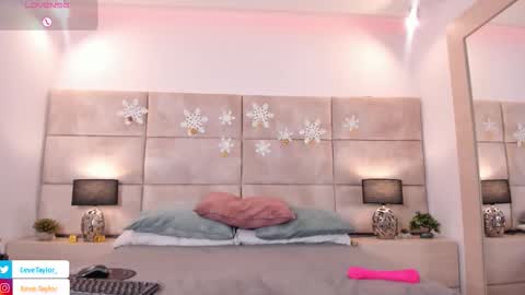 Eevee online show from December 20, 4:19 am