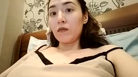 Effy online show from June 13, 5:23 pm